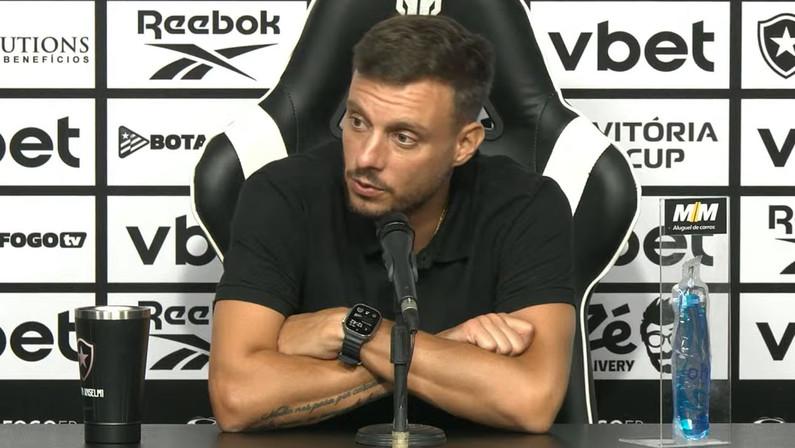 Anselmi diz que goleada sobre Cruzeiro ficará na memória e elogia grupo do Botafogo: ‘Tenho um elenco curto, mas com muita fome’