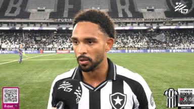 Vitinho destaca desempenho do Botafogo e projeta grande ano Vitinho destaca desempenho do Botafogo e projeta grande ano