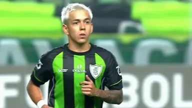 Emprestado pelo Botafogo, Segovinha mostra categoria em vitória do América