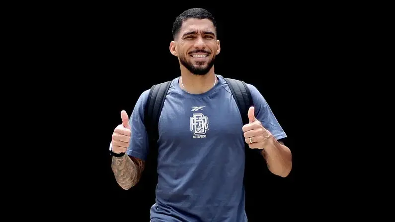 Allan e Artur retornam ao Botafogo para jogo contra o Barcelona-EQU pela Libertadores