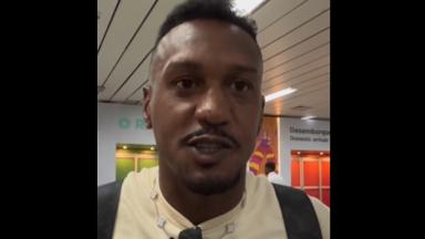 Edenílson celebra acerto: 'Estou muito entusiasmado de vestir camisa tão grande como a do Botafogo' Edenílson celebra acerto: 'Estou muito entusiasmado de vestir camisa tão grande como a do Botafogo'