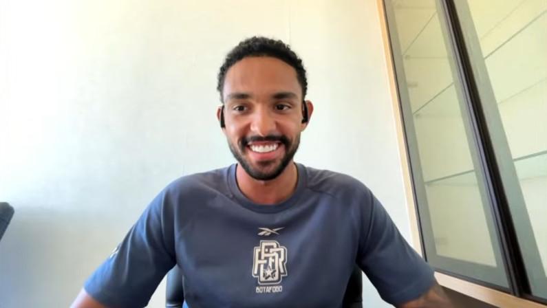 Vitinho, do Botafogo, revela conversa recente com Davide Ancelotti e mira voltar à Seleção: 'O que me foi pedido eu fiz'