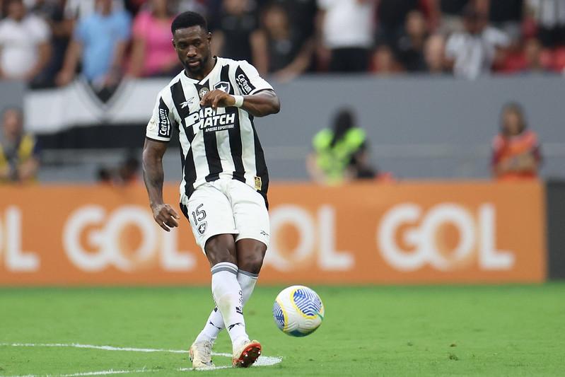 BOMBA: Futuro de Bastos no Botafogo ganha novo capítulo