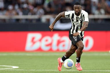 Situação de Bastos no Botafogo ganha novo capítulo nos bastidores