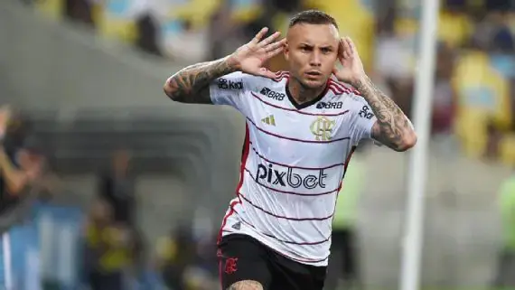 Botafogo mira destaque do Flamengo e prepara investida no mercado