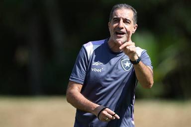 "Estava na cara o que ia acontecer": Renato Paiva dispara contra Textor