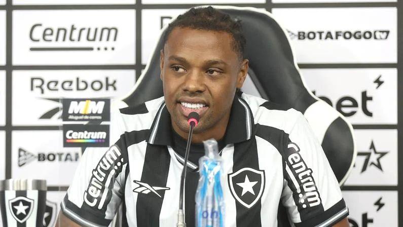 Botafogo ganha reforço importante e Tite comemora retorno na zaga
