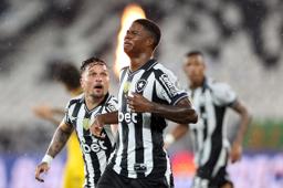 Kadir entra na mira de clube espanhol e pode deixar o Botafogo em 2027