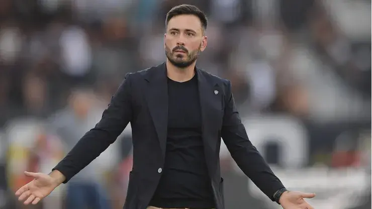 Treinador para 2026: Portal coloca ex técnico da Juventus no 'radar' do Botafogo, saiba detalhes