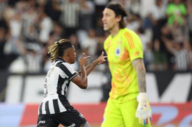 Danilo 'muda de ideia' e aceita deixar o Botafogo; saiba detalhes Danilo 'muda de ideia' e aceita deixar o Botafogo; saiba detalhes