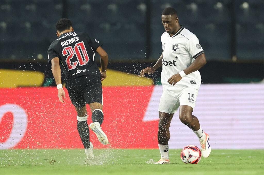 Torcida do Botafogo provoca Vasco antes do clássico: ‘Chacota nacional’