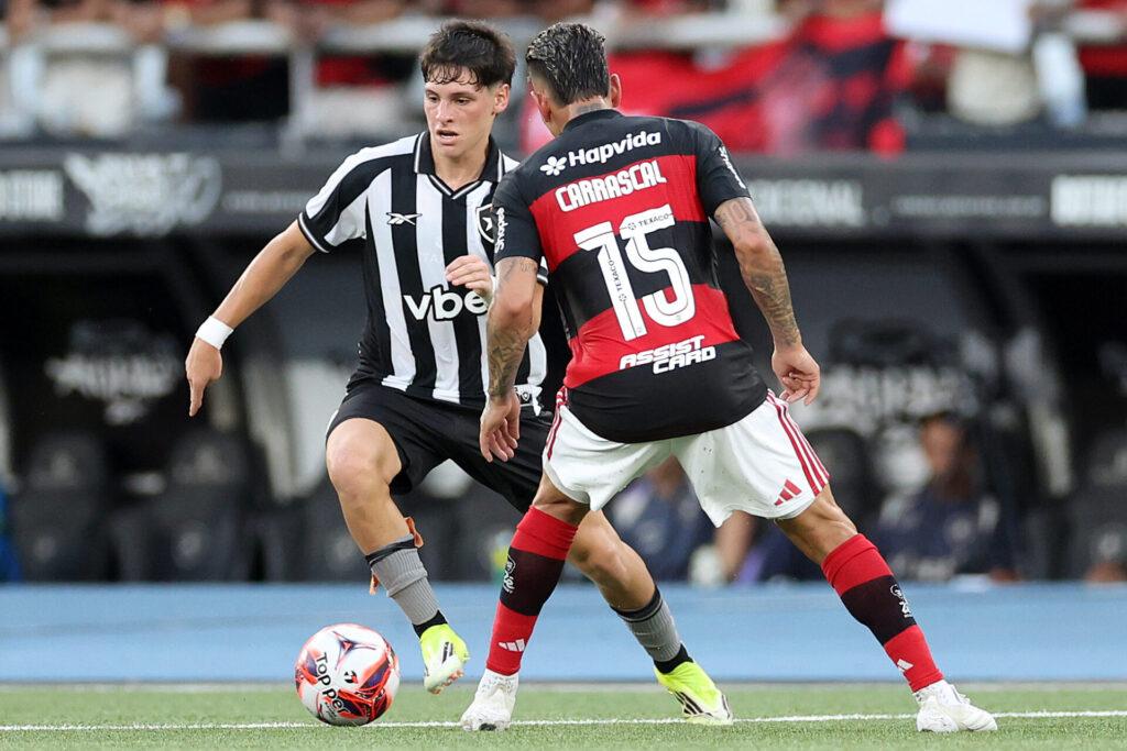 Botafogo bate o martelo e toma decisão importante sobre Montoro e Danilo