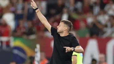 Botafogo mira goleiro de seleção rival do Brasil para o meio do ano