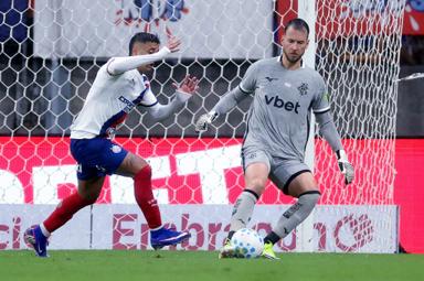 Goleiro, zagueiro e +2: Botafogo vai atrás de quatro reforços no mercado Goleiro, zagueiro e +2: Botafogo vai atrás de quatro reforços no mercado