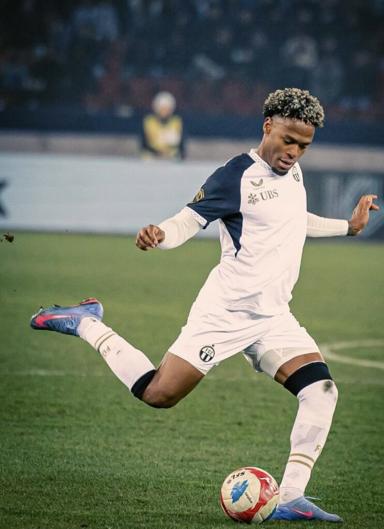 Alvo do Botafogo, Nelson Palacio reúne números consistentes e experiência internacional