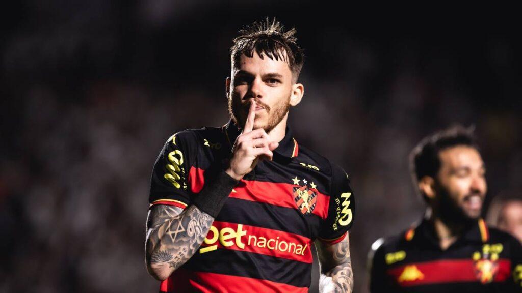 Botafogo vai ao mercado e sonda artilheiro de destaque da Série B
