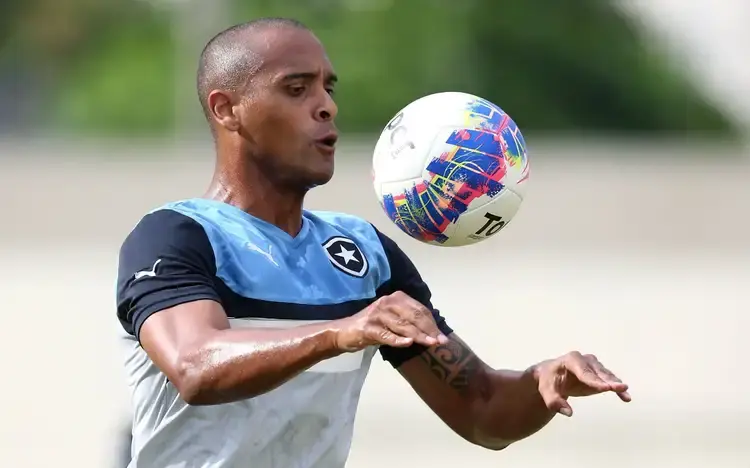 Tragédia! Ex-atacante do Botafogo, Tássio morre após acidente no Rio
