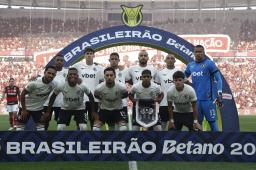 Jornalista faz alerta sobre gestão do Botafogo e critica influência no futebol