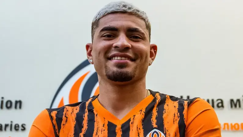 Vetado no Botafogo por Martín Anselmi, Gleiker Mendoza vira reforço do Shakhtar Donetsk