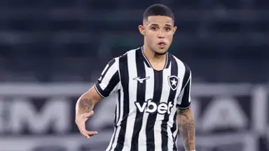 Programa compara Justino, do Botafogo, a jogadores polêmicos de Flamengo e Atlético-MG e alerta: 'Não precisa disso' Programa compara Justino, do Botafogo, a jogadores polêmicos de Flamengo e Atlético-MG e alerta: 'Não precisa disso'