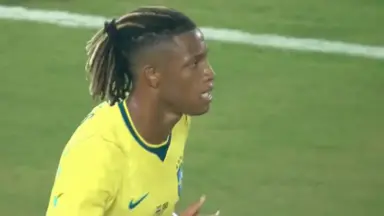 Após três jogos na Seleção, Danilo, do Botafogo, tem chegada prevista ao Brasil para a tarde desta segunda Após três jogos na Seleção, Danilo, do Botafogo, tem chegada prevista ao Brasil para a tarde desta segunda