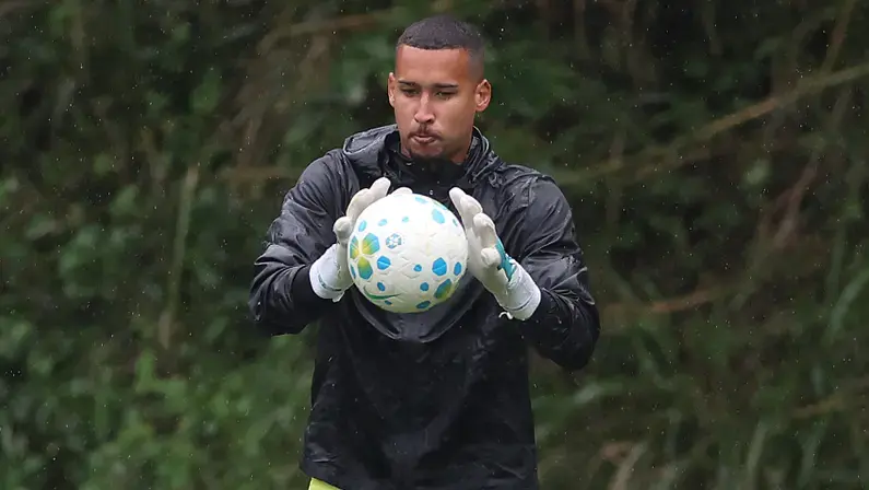 Gabriel Batista mira espelho em Jefferson e quer marcar história no Botafogo