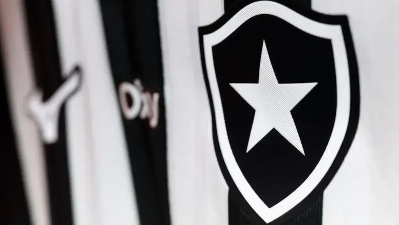 Botafogo avança por acordo com a Eagle/Ares pela SAF