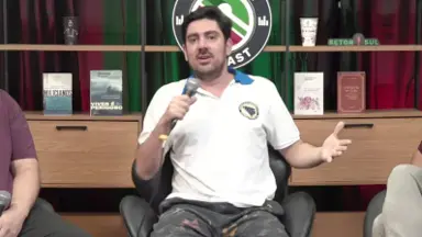 Adnet brinca: 'Botafogo estava acabando antes do Textor. Agora está de novo, só que com uma Libertadores e um Brasileiro. Então, viva papai John Textor' Adnet brinca: 'Botafogo estava acabando antes do Textor. Agora está de novo, só que com uma Libertadores e um Brasileiro. Então, viva papai John Textor'