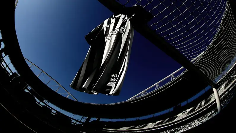 Botafogo cita falta de acordo com Lyon, pede retomada de processos e penhora das ações da Eagle