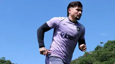 Transfer ban do Botafogo referente a Artur é retirado pela Fifa Transfer ban do Botafogo referente a Artur é retirado pela Fifa