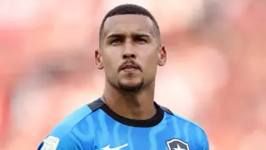 Bellão explica escolha por Gabriel Batista e mantém disputa pela meta alvinegra em aberto Bellão explica escolha por Gabriel Batista e mantém disputa pela meta alvinegra em aberto
