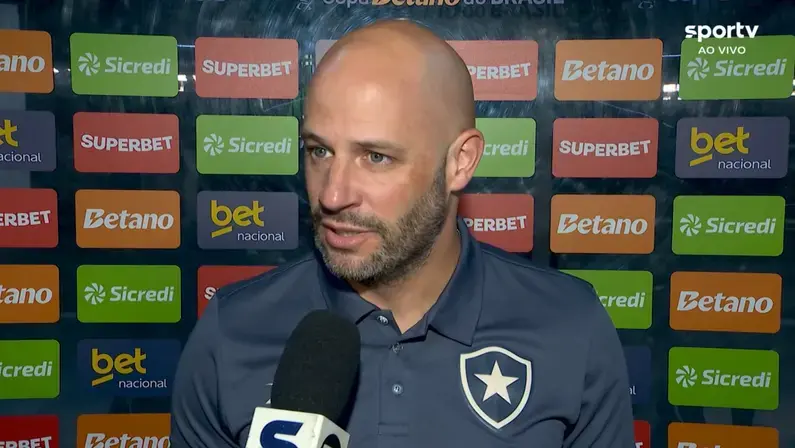 Franclim Carvalho projeta Botafogo x Chapecoense: 'Jogos da copa são sempre diferentes. Queremos dar uma resposta'