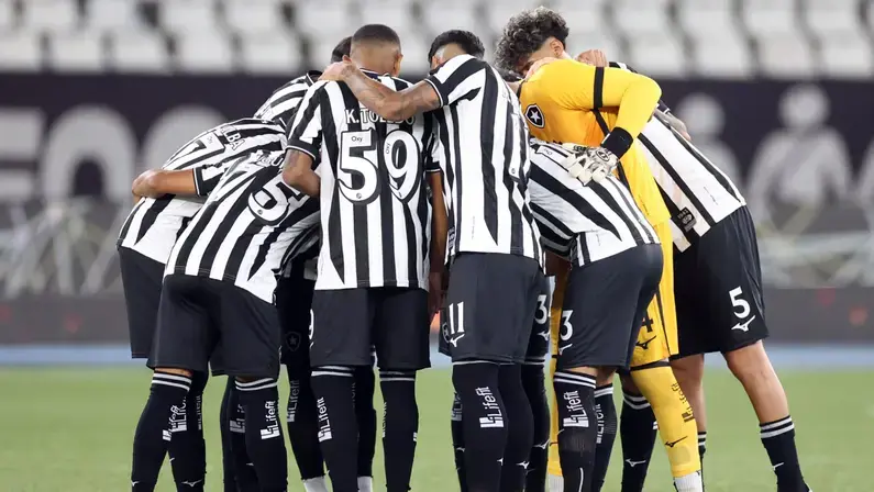 ATUAÇÕES FN: Léo Linck, Lucas Emanuel e Kadir brilham em vitória do Botafogo sobre o Santos