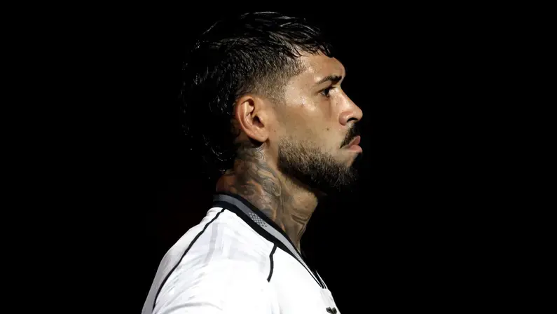 Zagueiro do Botafogo, Alexander Barboza recebe sondagem do Atlético-MG