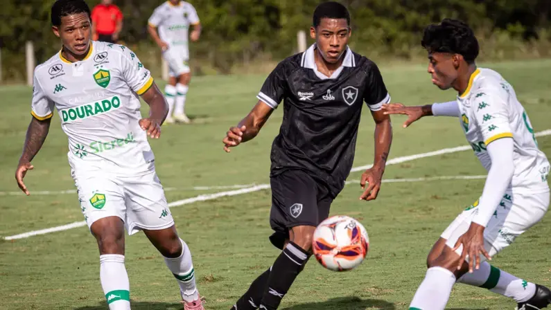Botafogo Sub-20 tropeça novamente e chega a quatro jogos sem vencer no Brasileiro