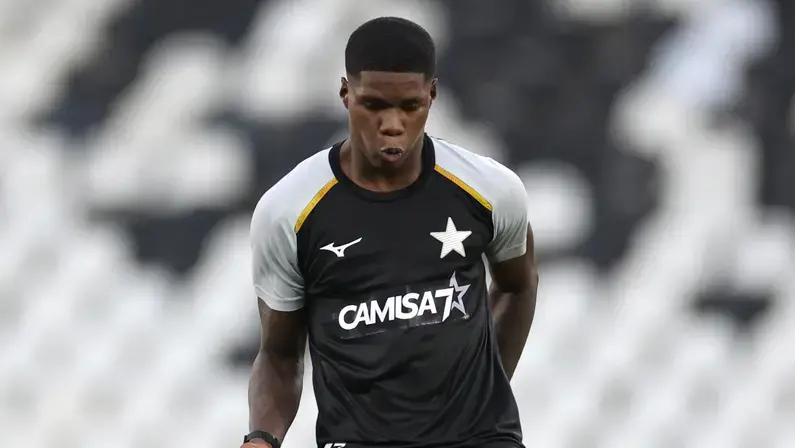Kadir reforça o Botafogo Sub-20 contra o Palmeiras pela Copa do Brasil