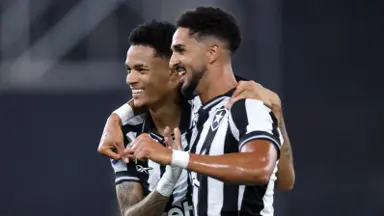 Newton marca em estreia com Franclim e celebra oportunidade no Botafogo Newton marca em estreia com Franclim e celebra oportunidade no Botafogo