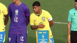 Joia do Botafogo, Huguinho é capitão, dá chapéu e assistência em vitória da Seleção Brasileira sub-20; veja
