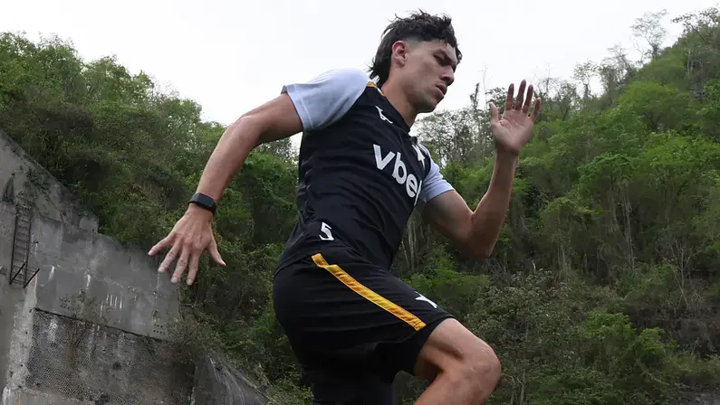 Botafogo e São Paulo já trocam documentos para efetivar troca e manterão percentuais de Newton e Ferraresi