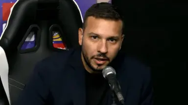 Alessandro Brito fala sobre transfer bans e mudanças no Botafogo: 'Teve que começar a caminhar com suas próprias pernas' Alessandro Brito fala sobre transfer bans e mudanças no Botafogo: 'Teve que começar a caminhar com suas próprias pernas'