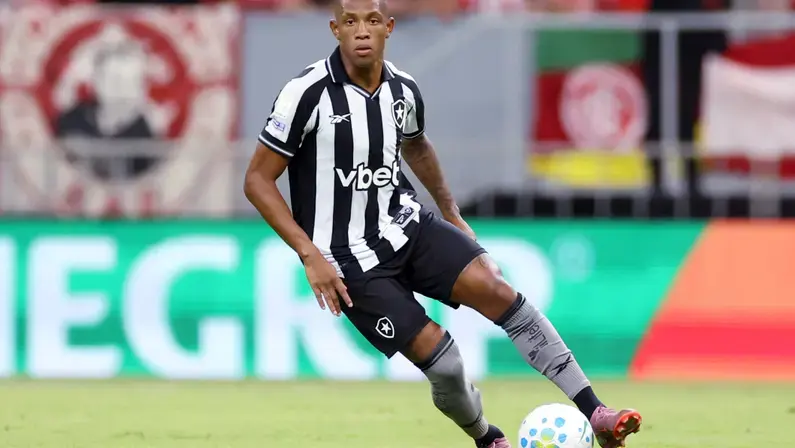 Artilheiro do Brasileirão, Danilo é exaltado por Franclim no Botafogo: 'É um jogador acima. Tem coisas muito boas'