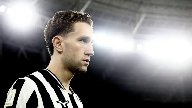 Arthur Chaves vibra com estreia pelo Botafogo: 'Especial. Tenho muito a evoluir e a ajudar'