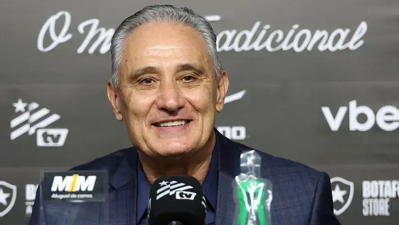 Tite assume Botafogo com ambição por títulos e elogia grandeza do clube