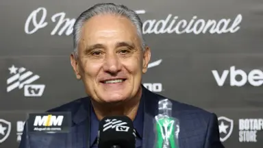Tite assume Botafogo com ambição por títulos e elogia grandeza do clube Tite assume Botafogo com ambição por títulos e elogia grandeza do clube