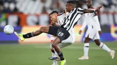 Bellão detalha estratégia com Edenílson e planos para Danilo no Botafogo Bellão detalha estratégia com Edenílson e planos para Danilo no Botafogo