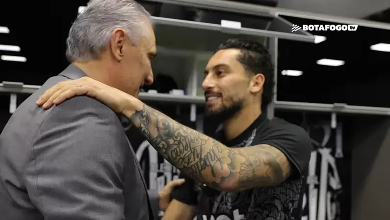 Alex Telles exalta Tite e projeta Botafogo mirando o topo da tabela