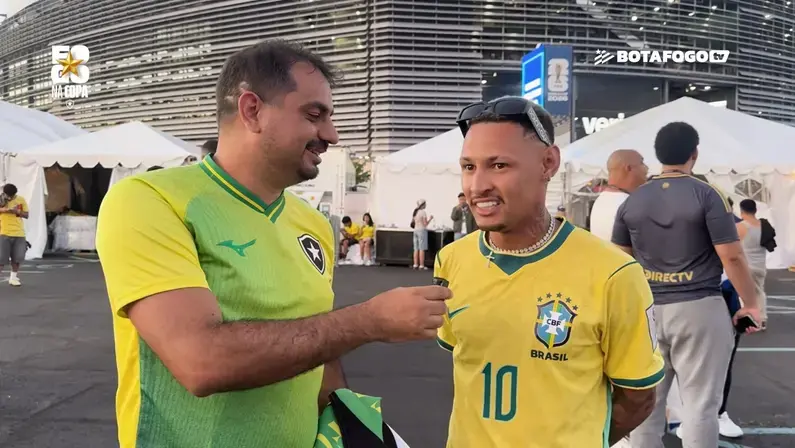 Neilton encontra Jamal na Copa do Mundo e se declara: 'Eu sou botafoguense agora, estou sempre na torcida pelo Botafogo'