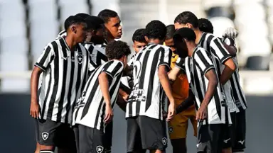 Carioca Sub-15: Botafogo perde para o Fluminense no Nilton Santos na ida das semifinais Carioca Sub-15: Botafogo perde para o Fluminense no Nilton Santos na ida das semifinais