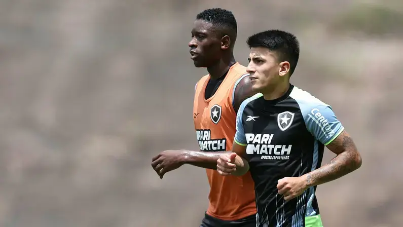 Luiz Henrique e Thiago Almada: Botafogo antecipa valores e não terá direito a receber mais nada por futuras vendas