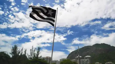 Botafogo Associativo se pronuncia, critica SAF e emite nota oficial: 'Silêncio jamais significou inércia' Botafogo Associativo se pronuncia, critica SAF e emite nota oficial: 'Silêncio jamais significou inércia'